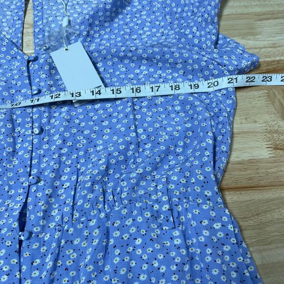 Rails NWT Sophia Daisy Romper Size L No Belt Relaxed Fit V-neck Short Sleeve - Picture 8 of 13
